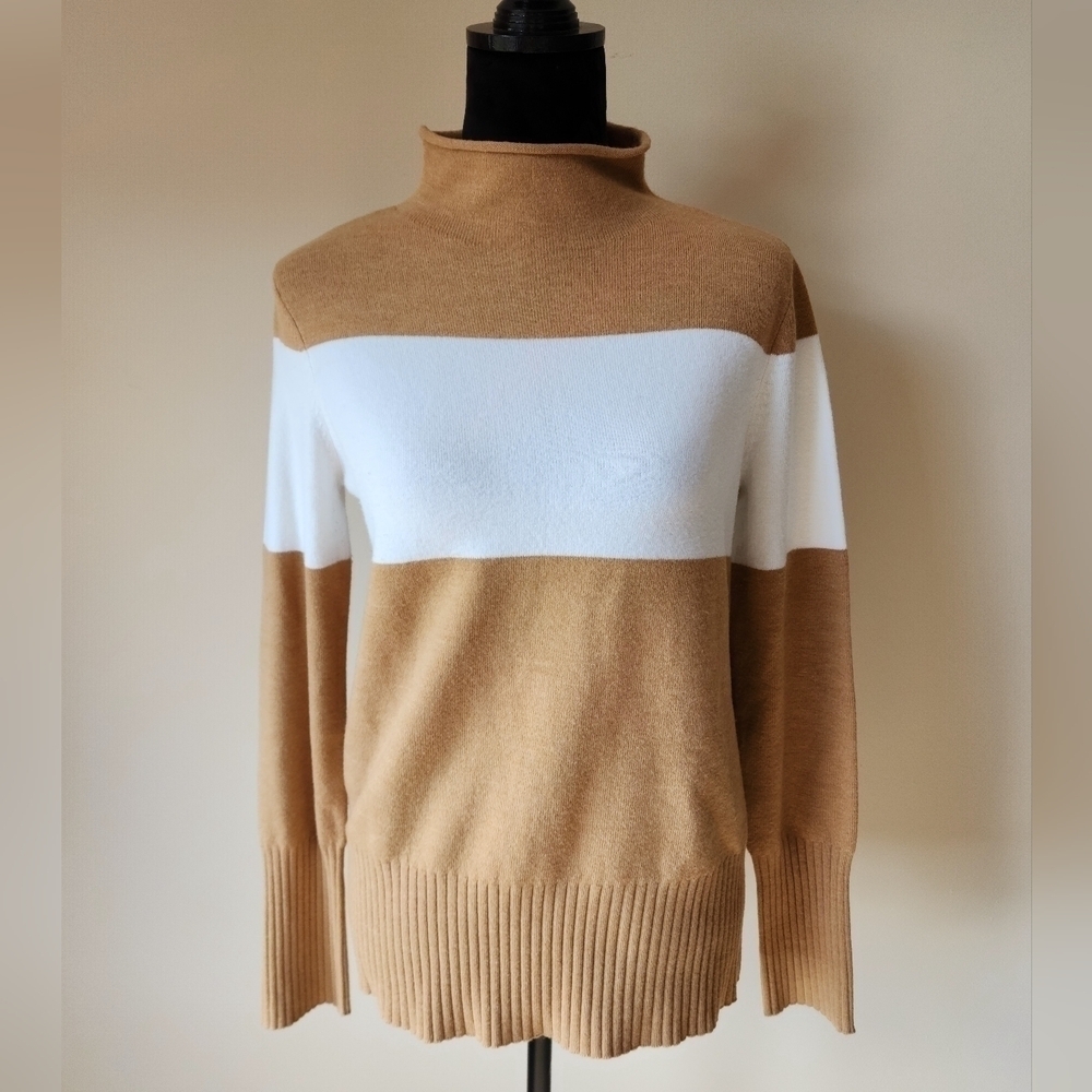 French Connection Tand and white Color Block Sweater Women's Size M.